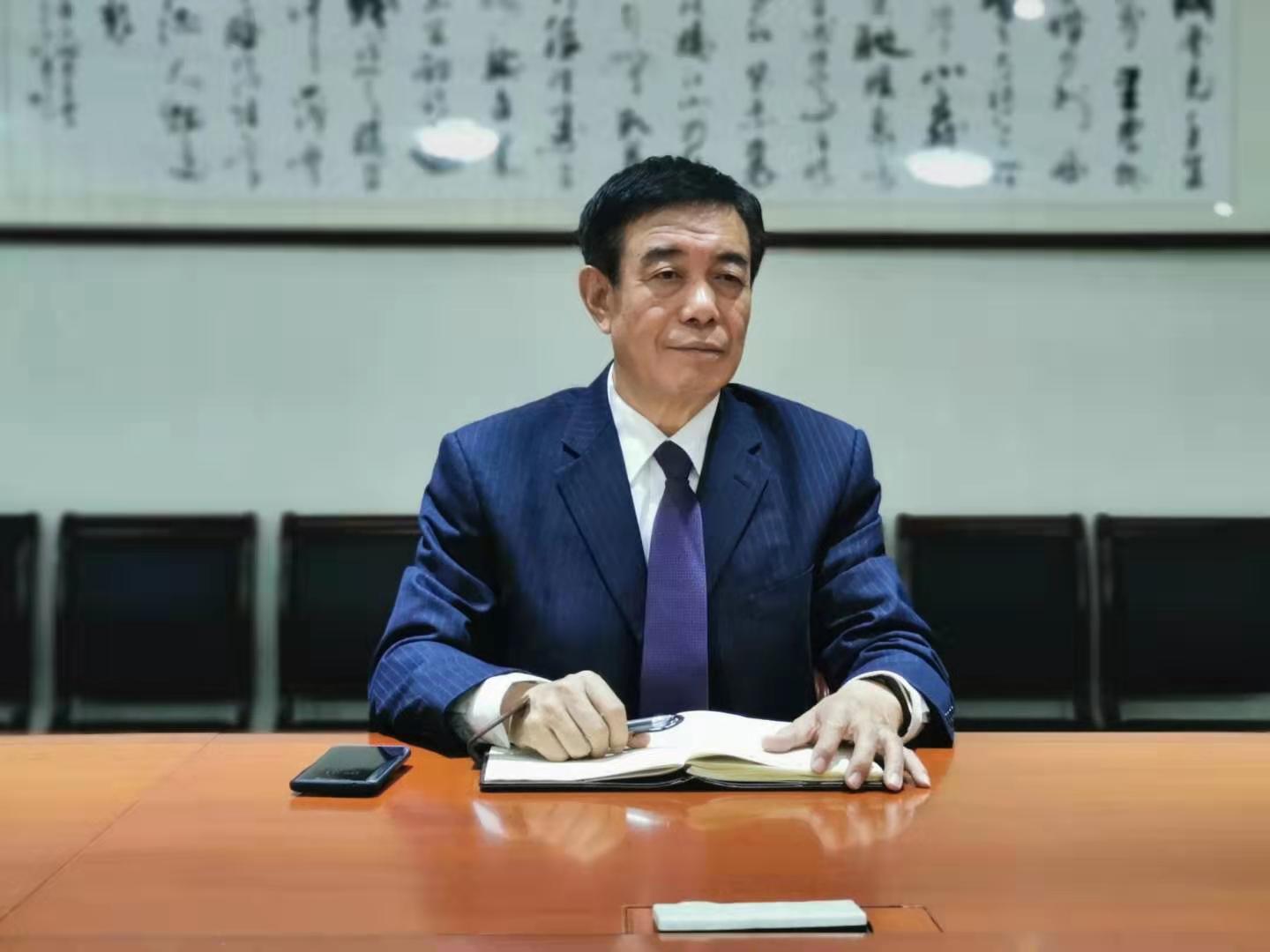責(zé)任與忠誠同行——熱烈祝賀董事長李潤年被評為絕熱材料行業(yè)“改革先鋒人物”